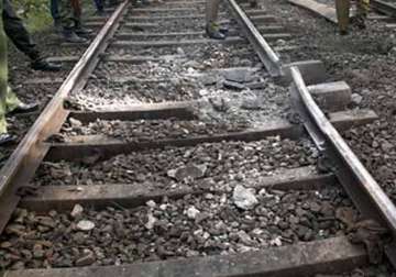 maoists threatens to blow up railway tracks in bihar seek rs 1 crore and firearms as levy
