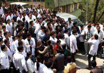 delhi resident doctors proceed on indefinite strike