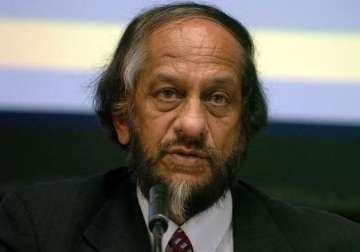 teri students refuse to accept degrees from rk pachauri