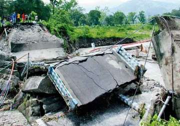 darjeeling landslide toll increases to 40 16 persons missing