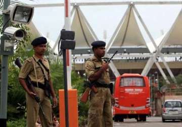 lashkar e taiba plotting fidayeen strikes in delhi says police
