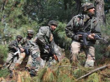 pakistan violates ceasefire along the loc in poonch jammu