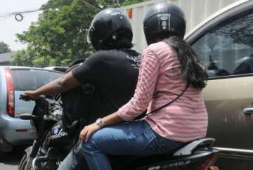 traffic police to start drive for helmet compliance for women