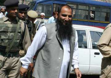 j k police add sedition charge to masrat alam s arrest