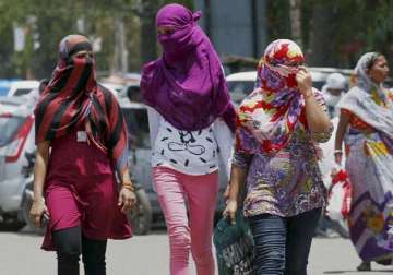 death toll climbs to 1412 as intense heat wave continues