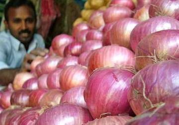 delhi government to sell onion at rs.40 per kg