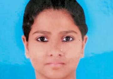 autopsy says meenakshi was stabbed 4 times not 32