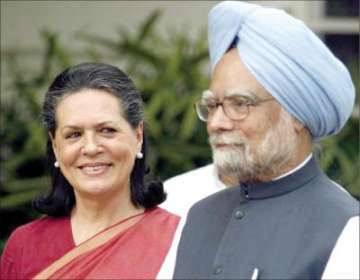 pm sonia to meet amid demand for jpc probe into ipl row