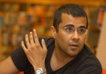 award wapsi has become fashion says chetan bhagat