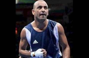indian boxer akhil s bed in games village collapses