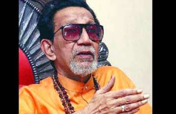 thackeray opposes pm on voting rights for nris