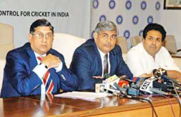 i t gives bcci friday deadline to submit documents