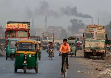 experts to chalk out plan to tackle rising pollution in delhi