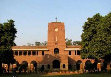 st. stephen s student accuses professor of molestation