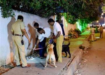 police nabs 17 yr old boy claiming responsibility for bengaluru blast