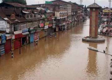 dewatering operations launched in flooded areas of srinagar