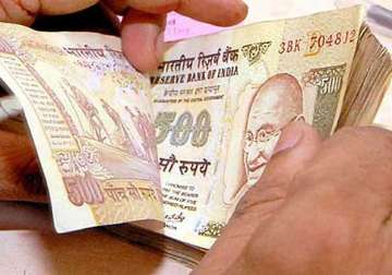 government to borrow rs 3.6 lakh crore in first half of 2015 16