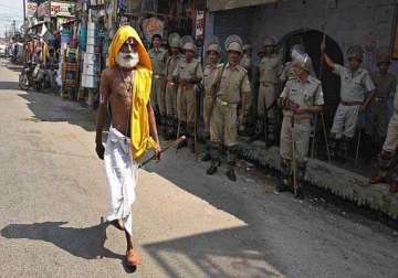 22nd babri masjid anniversary security tightened in ayodhya