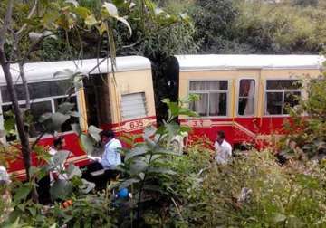 kalka shimla toy train derails two britons killed