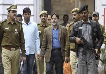 we stand with jnu students but will they stand with gilani asks family
