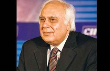 no student of failed deemed university would be affected sibal