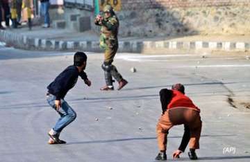 3 hurt in stone pelting clashes with police in kashmir valley