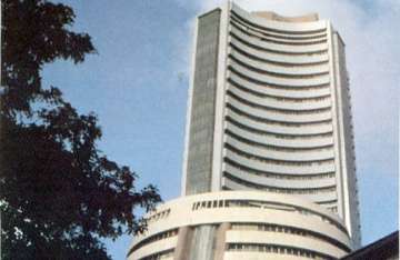 sensex tumbles to lowest level in 3 months