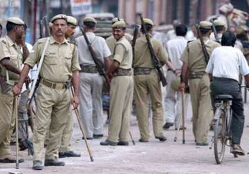up government to appoint 35 000 cops sans written test