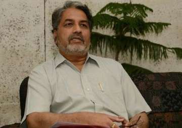 iit delhi director resigns amid controversy