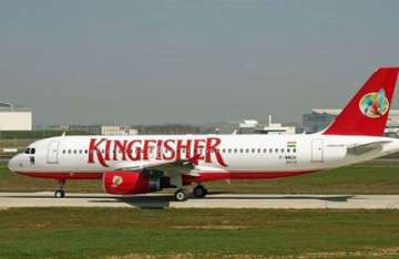 kingfisher mishap averted at mumbai airport