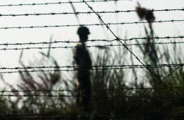 pak troops fire at indian border posts