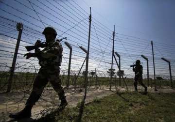 pakistan violates ceasefire along loc in poonch jawan killed