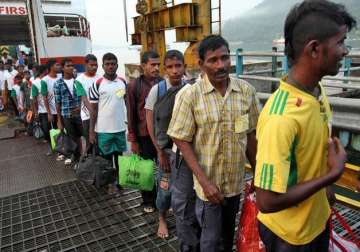 lankan refugees divided on returning home par panel chief