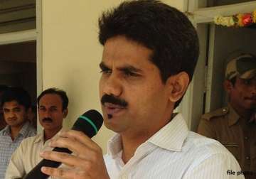 karnataka govt announces cid inquiry into the death of ias officer dk ravikumar