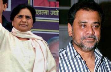 mayawati invites anees bazmee to join bsp