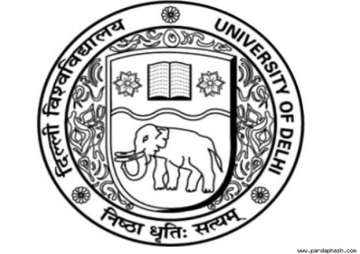 delhi university admissions close today over 4 lakh register