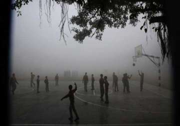 school timings changed in lucknow due to fog winter chill