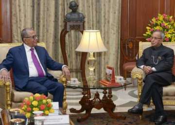 pranab mukherjee meets bangladesh president hands over historic gift