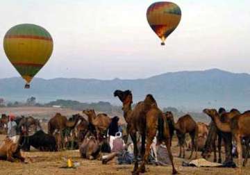 hot air balloon carrying pushkar tourists lands in ajmer central jail