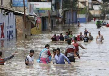 kashmir floods residents dread ensuing winter as water level recedes