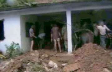 18 children killed as roof of school collapses in u khand