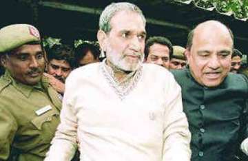 cbi gets flak from court for not arresting sajjan kumar