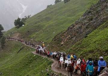 amarnath yatra remains suspended due to bad weather