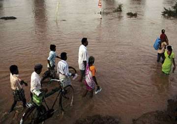 flood threat looms over telangana andhra as godavari swells