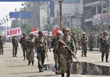 jat stir centre rushes additional 1 700 paramilitary troops to haryana