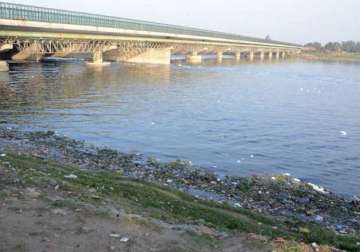 national green tribunal issues notices to builders for construction on yamuna flood plains
