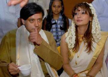 sleuths re examine sunanda s room collect more evidence