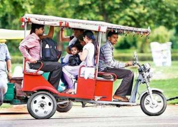 study recommends treating e rickshaw as motor vehicles