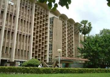 iit bombay may get rs 100 crore aid to form drdo like body