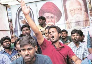 dalit scholar s suicide fresh protests in delhi 60 students arrested